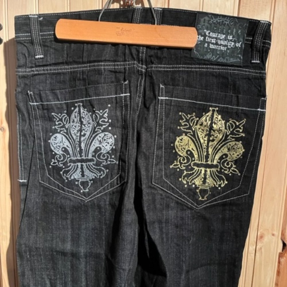 Authentic Southpole Vintage Jeans with Fleur de lis applique *RARE!!*